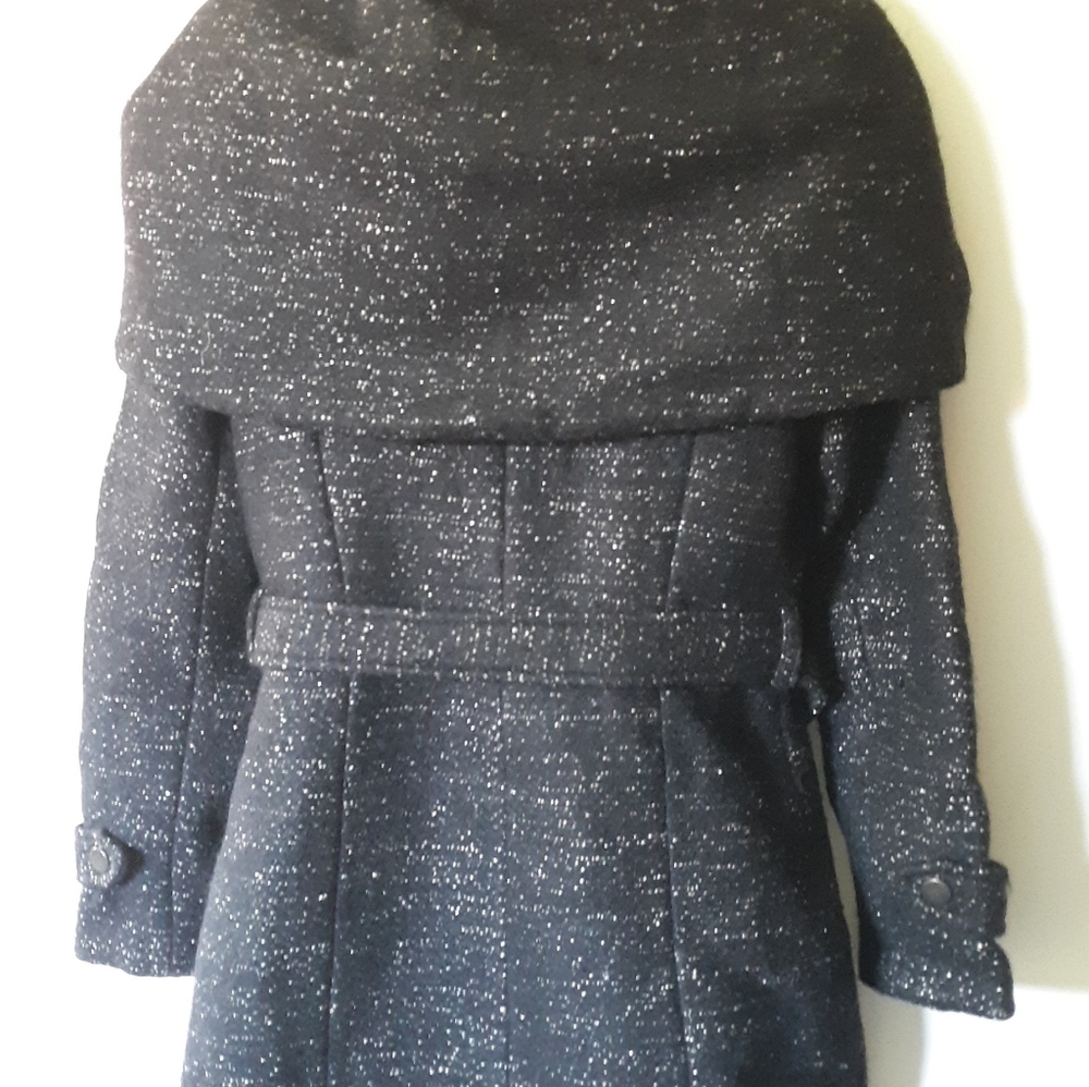 Coat - Picture 3 of 9